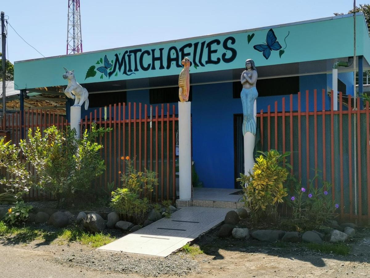 Cabinas Mitchaelle'S Puerto Viejo de Talamanca Exterior photo