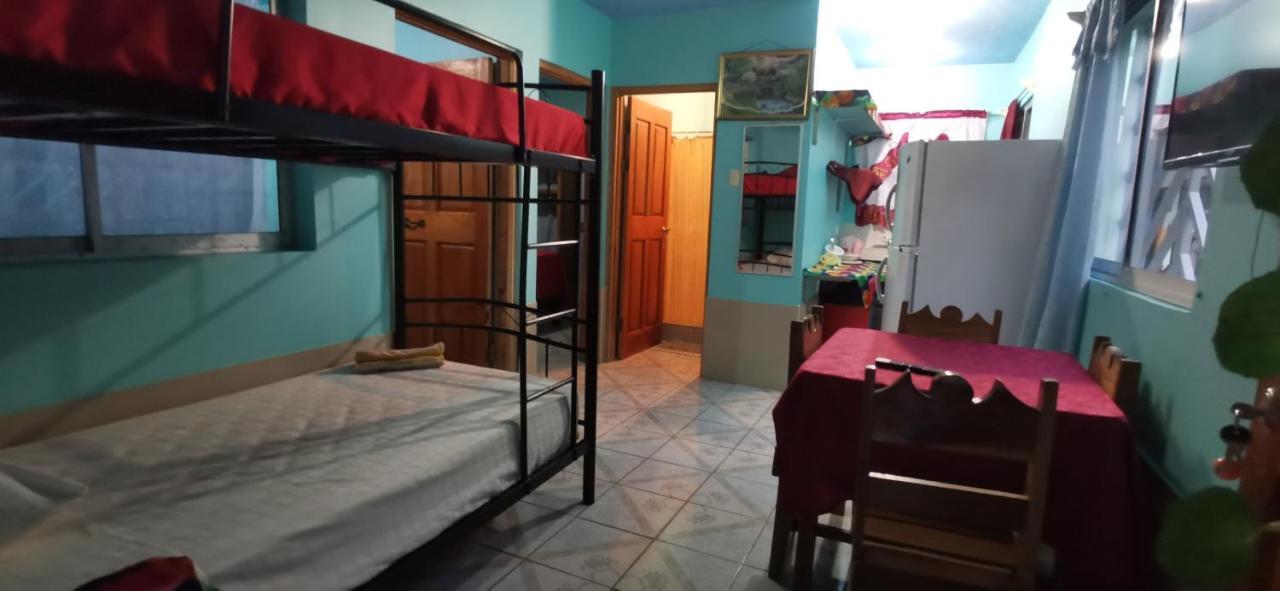 Cabinas Mitchaelle'S Puerto Viejo de Talamanca Exterior photo