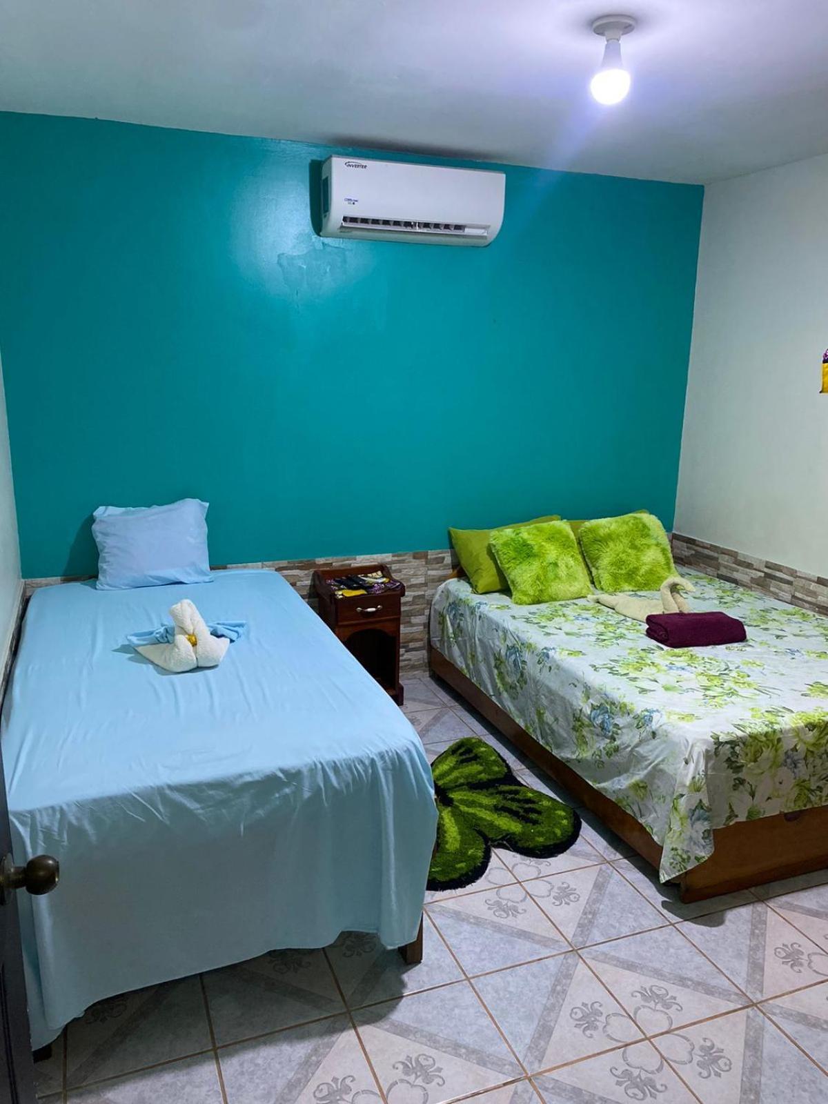 Cabinas Mitchaelle'S Puerto Viejo de Talamanca Exterior photo